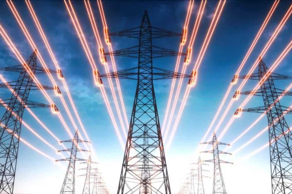 Power lines 1025 x 468